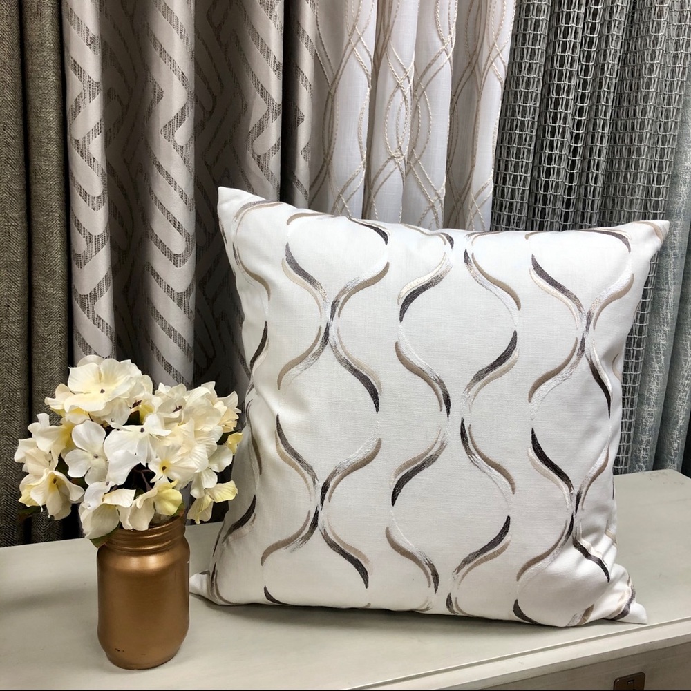 High Quality Embroidery Adoro Pillow